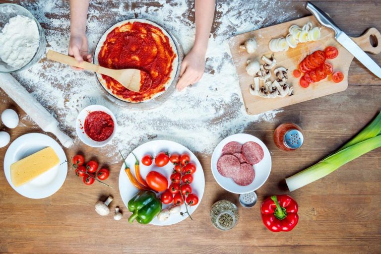 mpt coporate events team building activities pizza making challenge